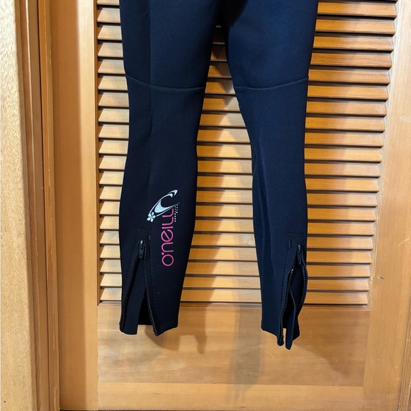 O'Neill Women’s Black One Piece Wetsuit - Picture 4 of 7